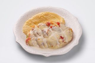 Курица под сыром с пюре (550г)