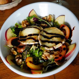 Ración Ensalada De La Herminia