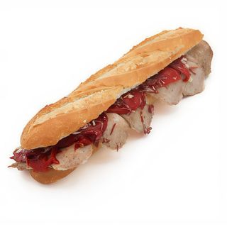 Bocadillo Serranito de Lomo com batatas