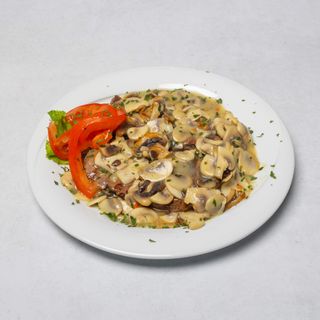 Pureći file u umaku od šampinjona i tartufate s rezancima