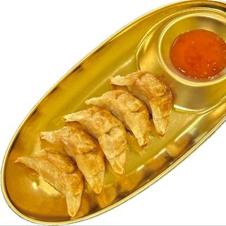 Ravioli giapponesi alla griglia