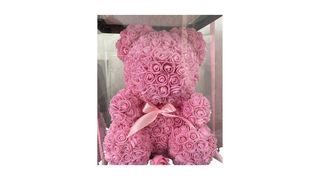 Różowy miś z róż