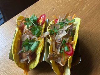 Тако з тунцем (220g)