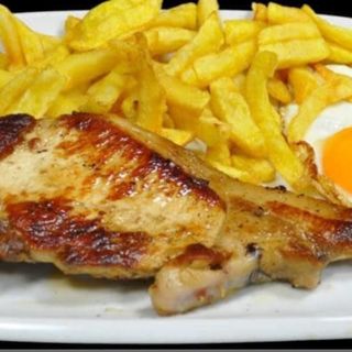 Plato De Chuleta De Cerdo