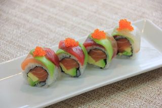 U11 Uramaki rainbow - 4 pezzi