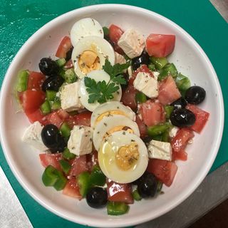 Salada Mediterrânea