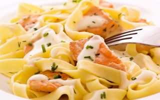 Tagliatelle cu somon