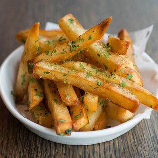 Garlicky frites