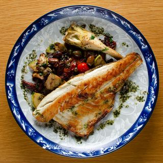 Филе от лаврак по Неаполитански