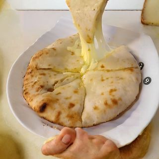 Naan Queijo