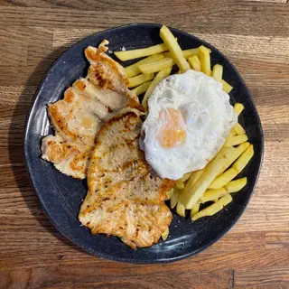 Pollo, patatas y huevo