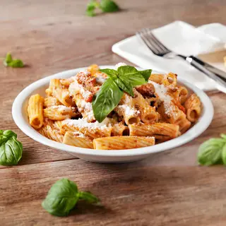 Macarones Bolognesa