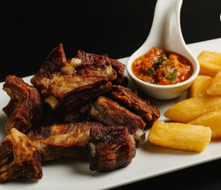 Porción de costillas bbq