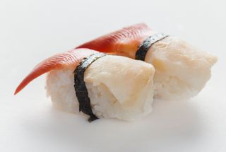 Nigiri almeja roja (2 uds.)