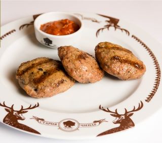 Чинарски кюфтета (250г)