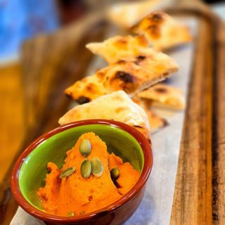 Hummus de pebrot del piquillo