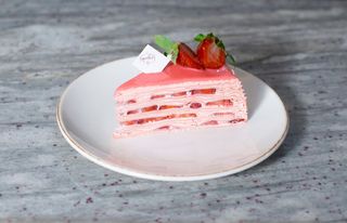 ბლინის ტორტი მარწყვით