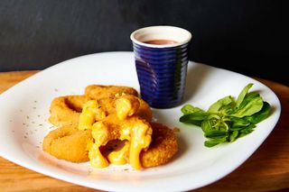 Redondoghts De Queso Cheddar