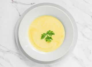 13. Juha od kukuruza i jaja