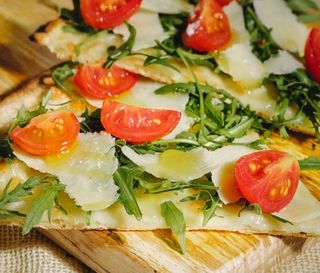 Pizza rucola al spicchio 