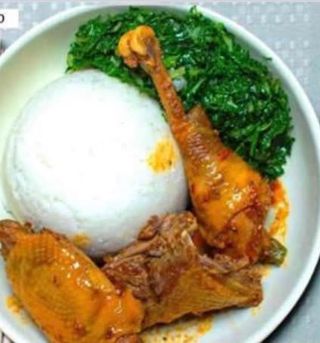 Ugali + Chicken (1/4)