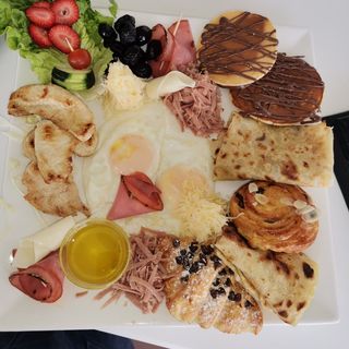 Petit déjeuner Delice de Paris