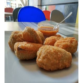 Jalapeños rellenos de queso