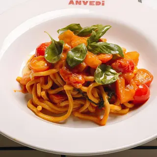 5 Pomodori e basilico