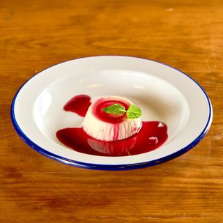 Panna Cotta com frutos vermelhos