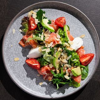 Салат з лососем, 200г