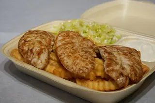 Piept de pui la gratar la farfurie