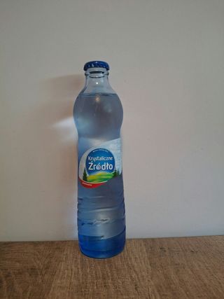 Woda mineralna gazowana 0,3l