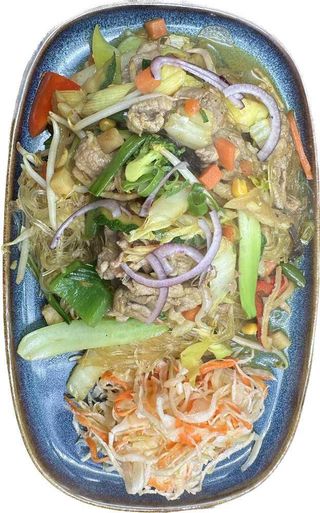 146A.Makaron sojowy z wieprzowiną