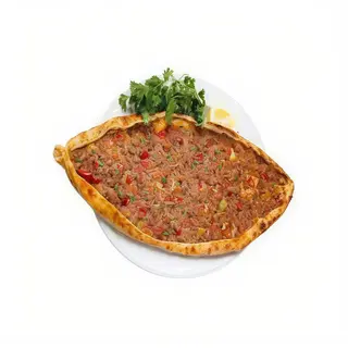 Pide con carne de kebap y ensalada