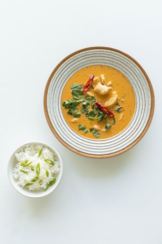 Red Curry w/ Chicken & Jasmine Rice 