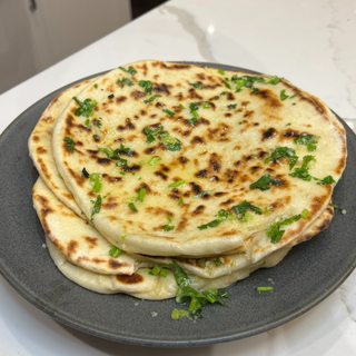 Cheese Garlic Naan