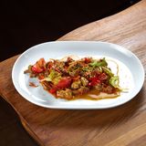 Свинина з мідіями