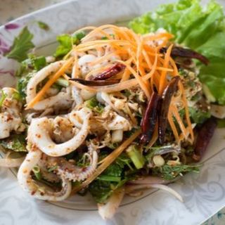 Ensalada de chipirones