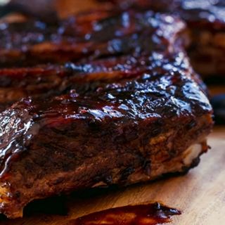 Meniu Coaste porc + cartofi pai+sos