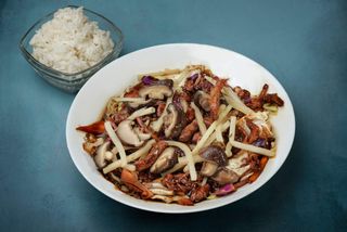 Piletina sa bambusom i šitaki pečurkama