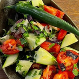 სალათი კიტრი პომიდვრით/Cucumber and tomato salad