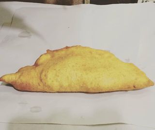 Panzerotto auricchio e mortadella fritto