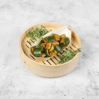 Sałatka Pikantny ogórek z czosnkiem