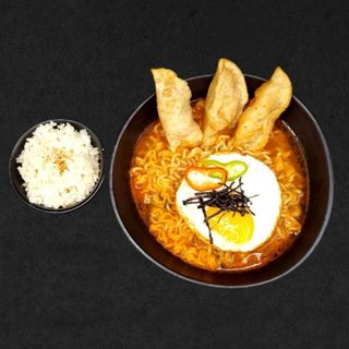 Korean Mandu ramen