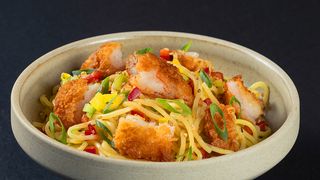 იაკისობა შემწვარი კრევეტებით