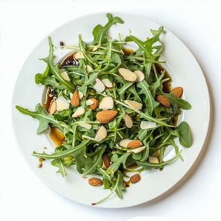 Ensalada De Rúcula Con Almendras