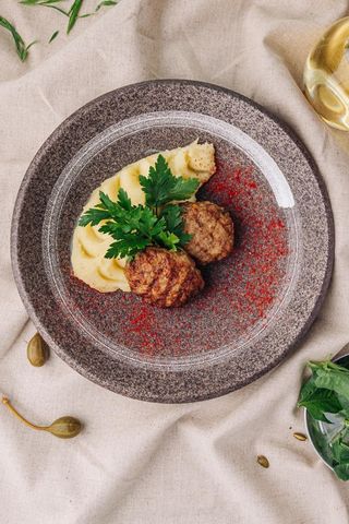 Куриные котлеты с картофельным пюре