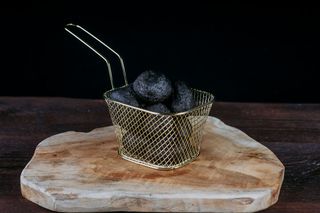 Beets'y czarne z cheddarem 6szt