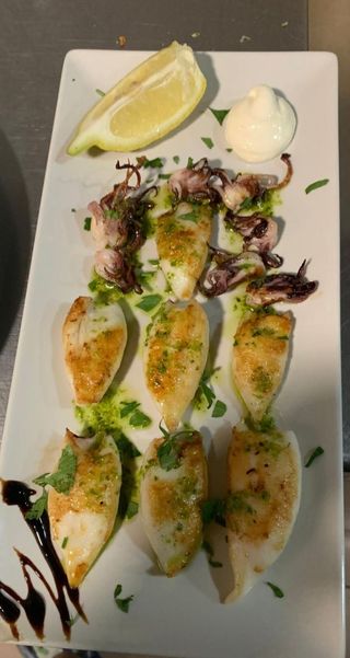 Tapa De Chipirones A La Plancha