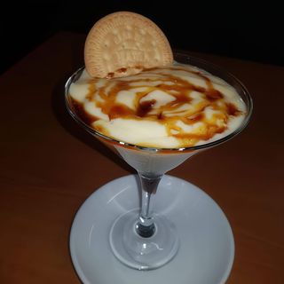 mazamorra con leche bocadillo de guayaba, panela y arequipe